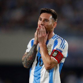 Por qué Messi no se llevó la pelota tras el hat-trick a Bolivia