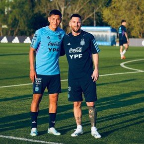 El pibe de River, ex Defensa, que no baja los brazos tras una grave lesión