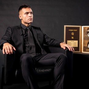 Lautaro Martínez recibió el prestigioso Pie de Oro en Mónaco 