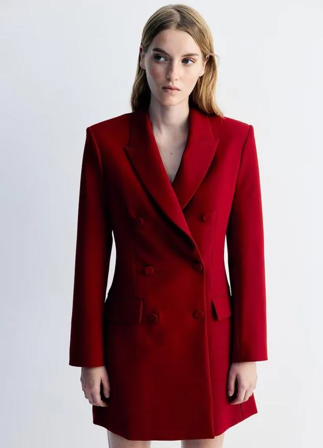 Vestido blazer tipo esmoquin en rojo