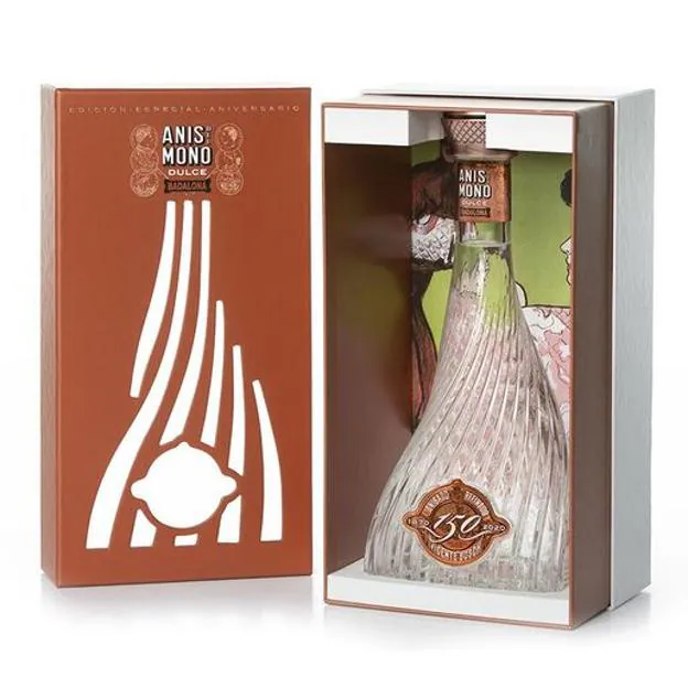Botella Edición Lujo de Anís del Mono, que se puede comprar sola o en el cofre de regalo elaborado con La Pajarita.