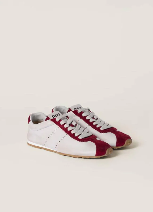 Zapatillas Plume de napa y ante de Miu Miu (690€)