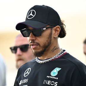KTM asegura tener "conversaciones interesantes" con Lewis Hamilton para el MotoGP