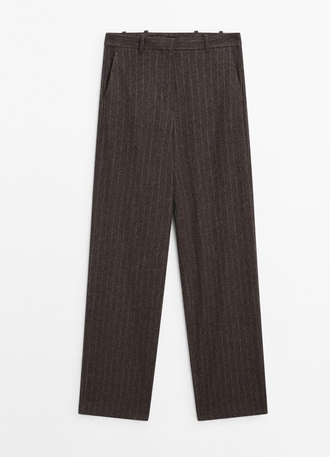 Pantalón raya diplomática franela de Massimo Dutti (79,95€)