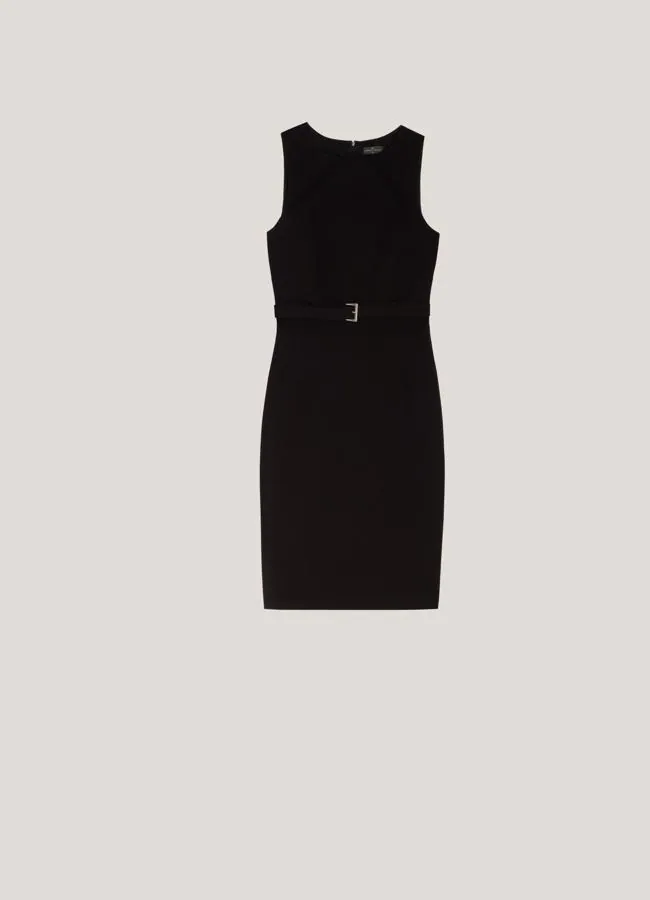 Vestido negro sin mangas de Roberto Verino, 160 euros.