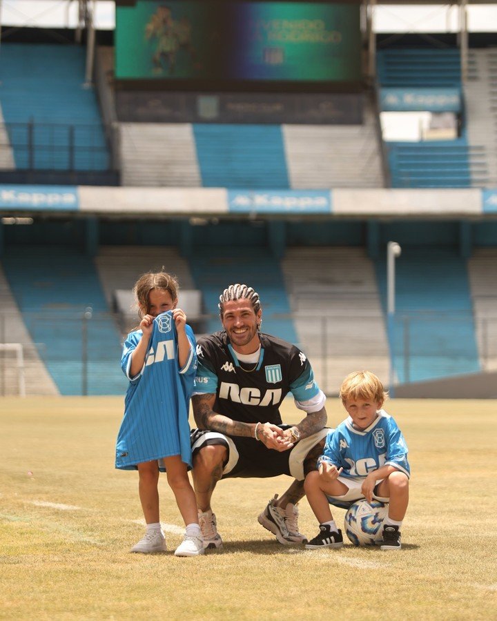 Rodrigo De Paul pasó un lindo momento en el Cilindro con sus hijos (Prensa Racing)