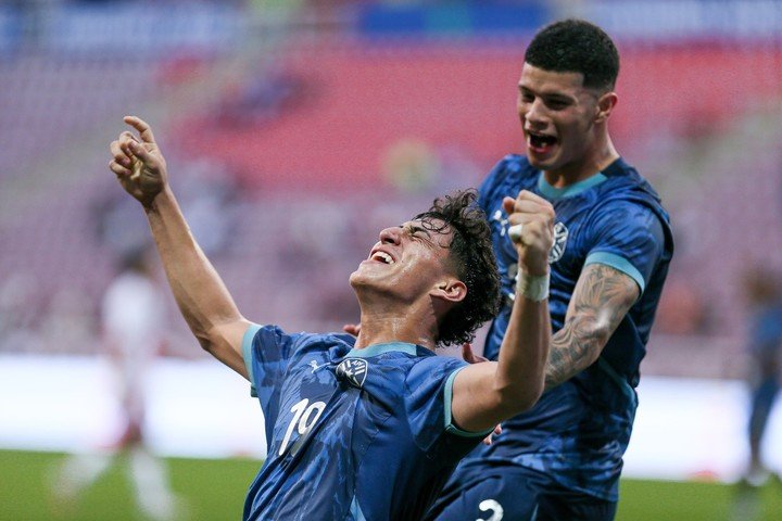 El festejo de Paraguay ante Perú.