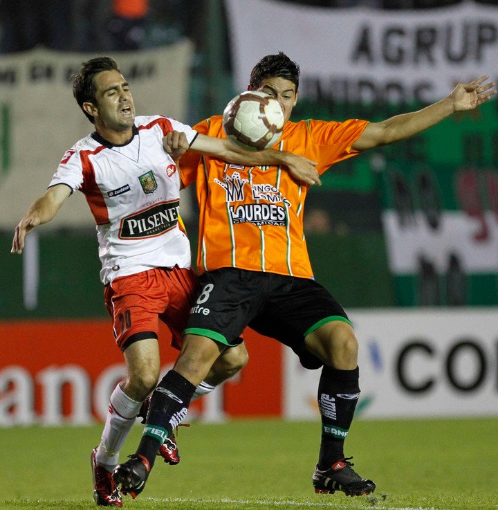 James Rodríguez en la Copa Libertadores con Banfield en 2010.