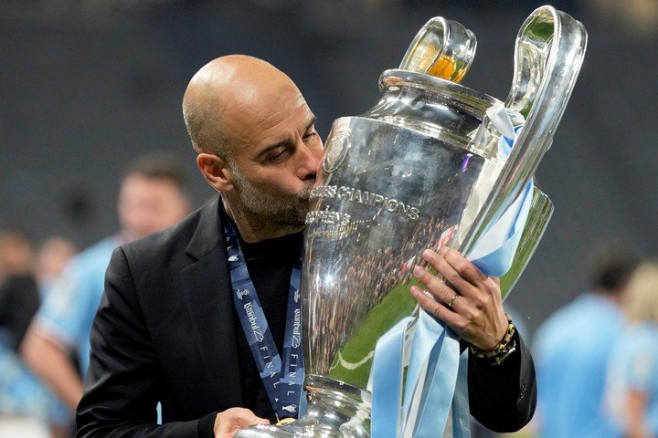 Pep en el festejo de su última Champions. (AP Photo/Francisco Seco)