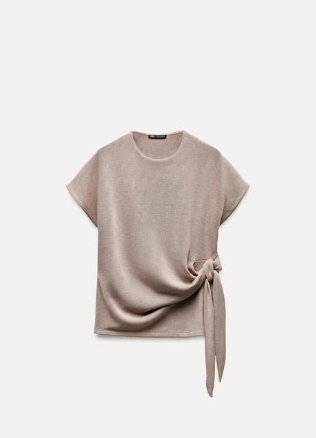 Top de punto de Zara (17,99 euros)