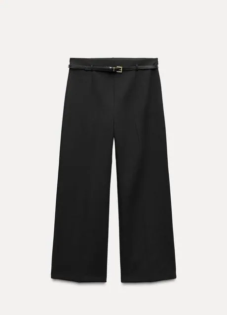 Pantalón negro de Zara (29,99 euros)
