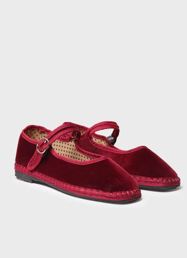 Merceditas de terciopelo burdeos