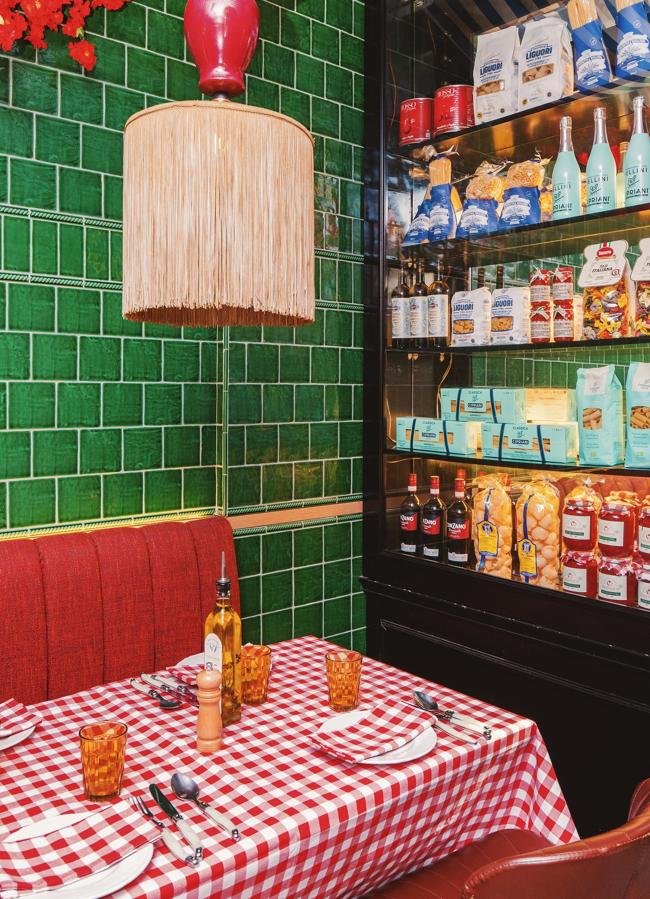 Vista del comedor de Tonino's, el restaurante italiano que podemos disfrutar en Valladolid./ DR