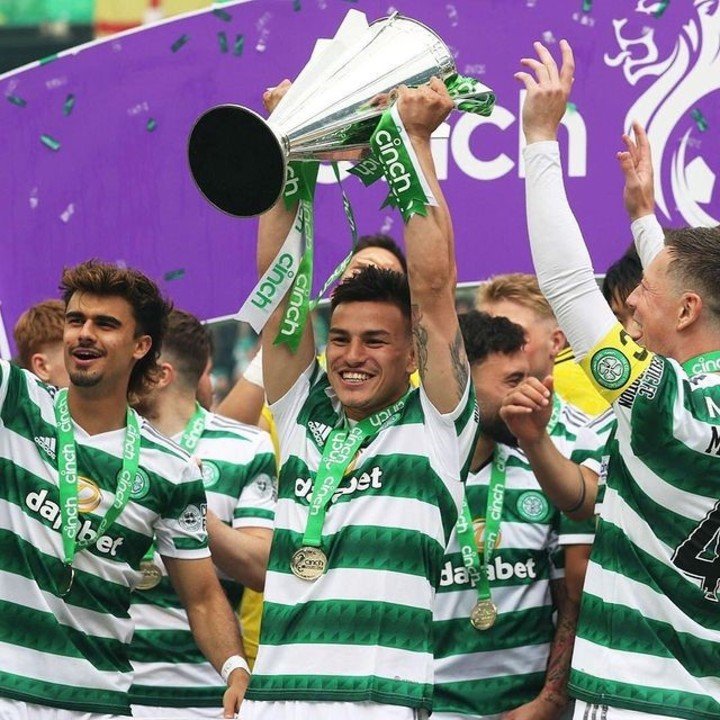 Bernabei campeón en Celtic. (Foto: @alexandrobernabei)
