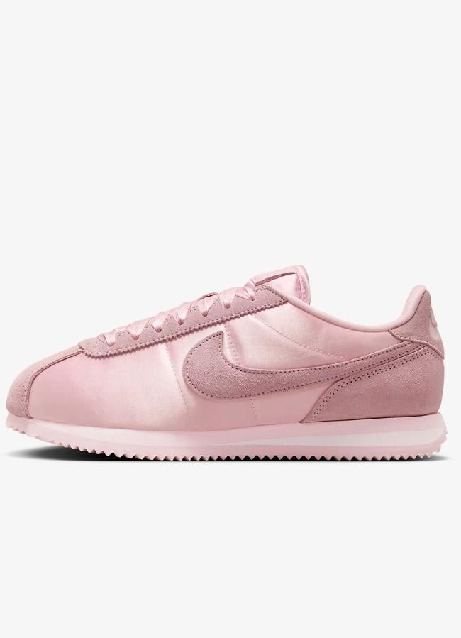 Nike Cortez Textile, 59,99 euros.