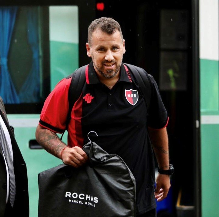 Cristian Fabbiani debutó al mando de Newell's.