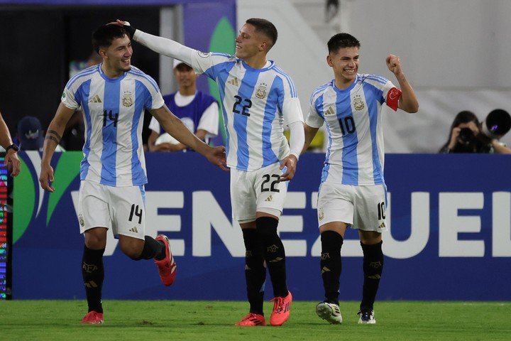 Argentina deberá ganar en la última fecha y que Brasil no lo haga. (EFE/ Miguel Gutiérrez)