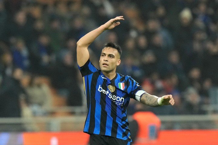 El Inter de Lautaro Martinez y un partido clave en la lucha por la Serie A. (AP Photo/Luca Bruno)