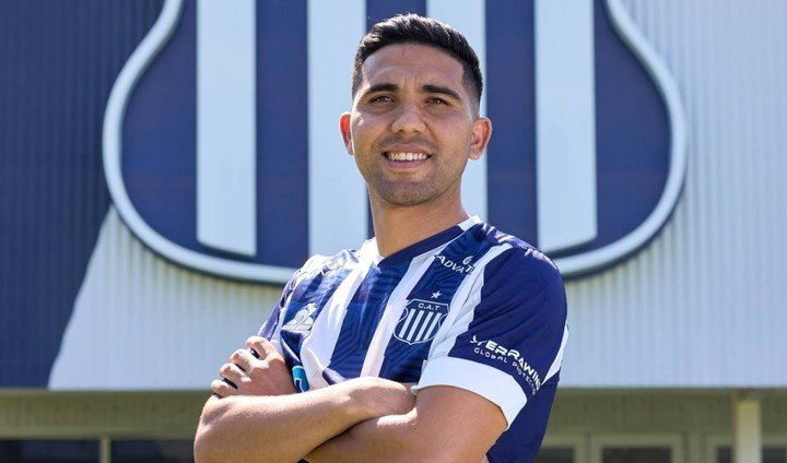 Bebelo Reynoso fue presentado en Talleres. (Foto: Prensa Talleres)