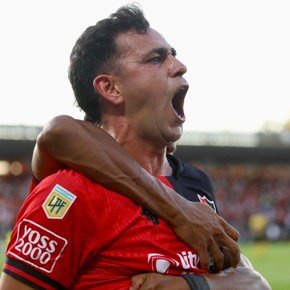 En el debut de Keylor Navas, Newell's le ganó a Aldosivi