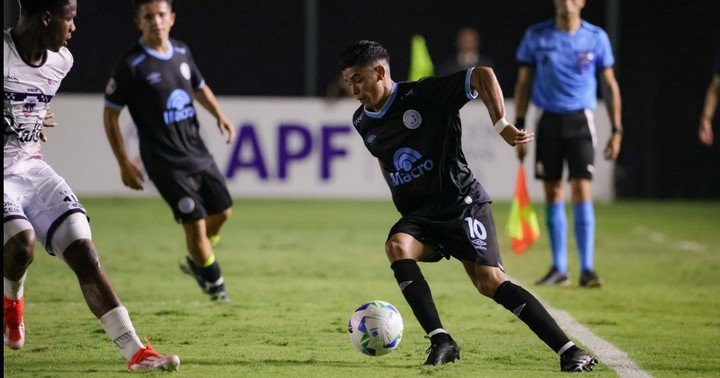 El Pirata igualó sin goles ante Fortaleza.