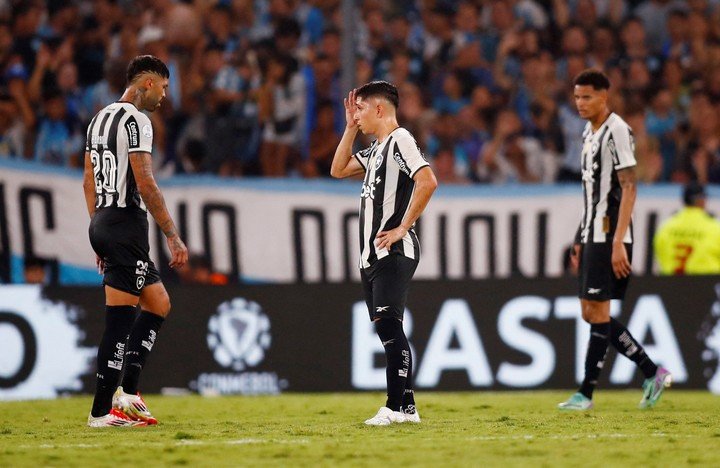 Botafogo cayó ante Racing en la Recopa. REUTERS