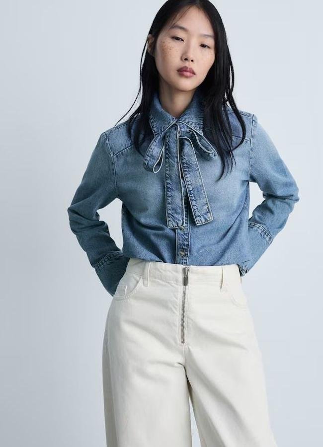 Camisa vaquera con lazada