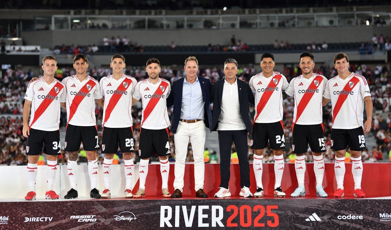 La presentación de los refuerzos de River, con Gallardo y Jorge Brito. Prensa River.