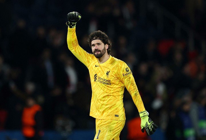 Alisson, la gran figura. (Foto: Reuters)