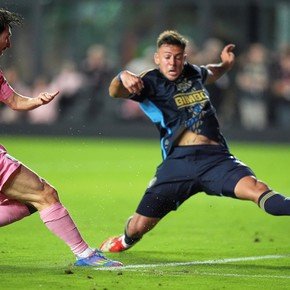 Messi volvió y con un golazo después de no haber podido estar con la Selección Argentina