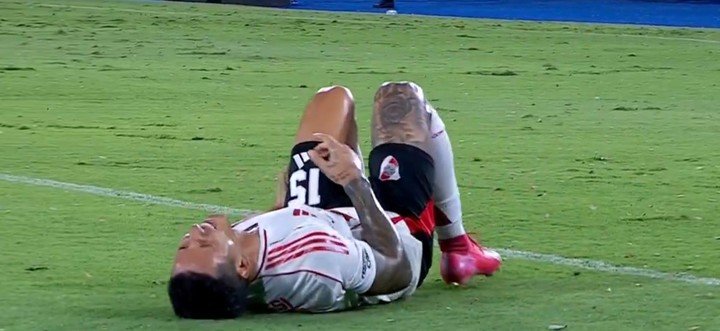 Driussi salió lesionado en la final ante Talleres.