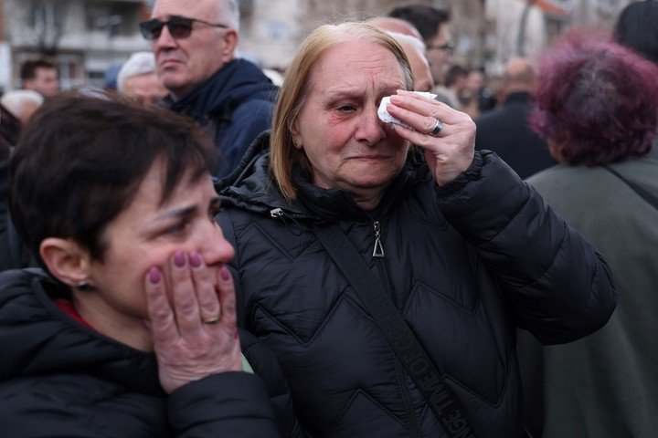 El dolor de los familiares de las víctimas. (EFE)