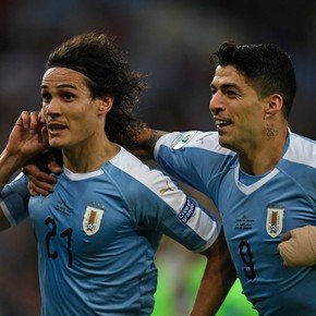 La banca de Luis Suárez a Cavani luego del triunfo de Boca ante Central