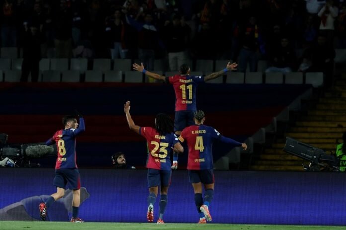 Raphinha batió un récord en la Champions League y va por marcas de Messi y Cristiano