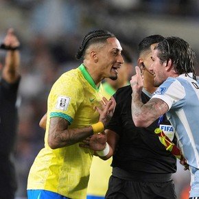Brasil: “paliza” contra Argentina y sin Raphinha contra Ecuador