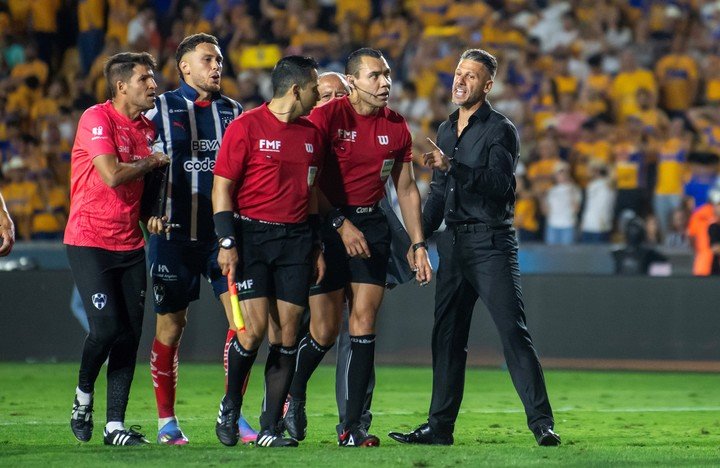 El equipo de Micho y Ocampos busca su lugar en playoffs de la Liga MX (EFE).