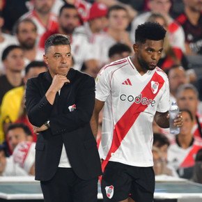 De nueve el dilema: Gallardo, la falta de gol y qué hacer con Borja