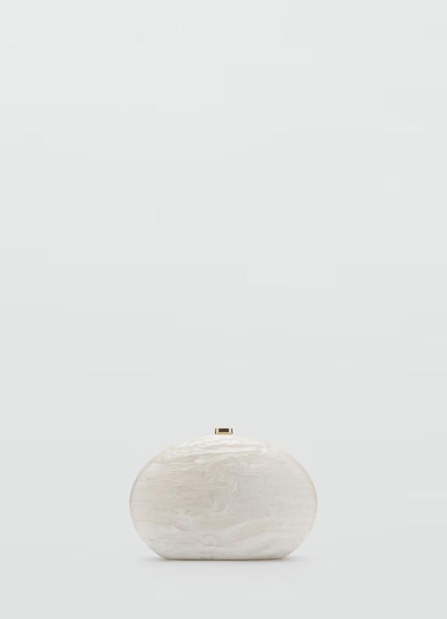 Bolso rígido ovalado de Mango.