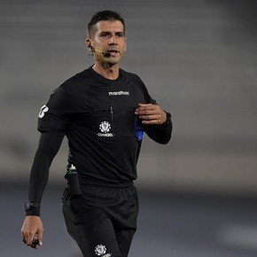 En Brasil suspendieron al referí que dirigirá Independiente - Boston River