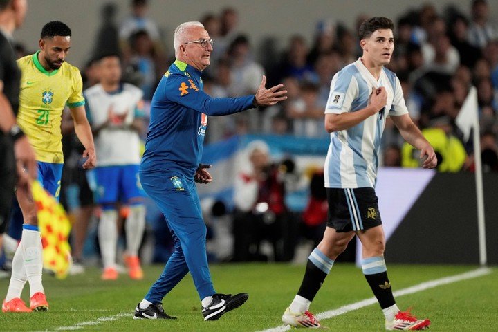 Dorival en el último partido contra Argentina (AP).