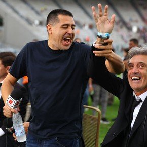 El palito de un histórico de Boca a Riquelme: "Al técnico nunca lo podés echar después de un clásico, porque te marca"
