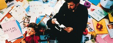 La película que muestra la Italia gobernada por Silvio Berlusconi: un falso documental familiar y político que se puede ver en streaming