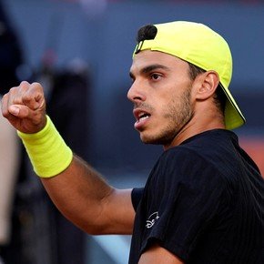 Francisco Cerúndolo derrotó a Alexander Zverev y pasó a cuartos del Masters 1000 de Madrid