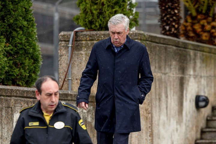 Ancelotti, a la salida de la Fiscalía. EFE/ Daniel González