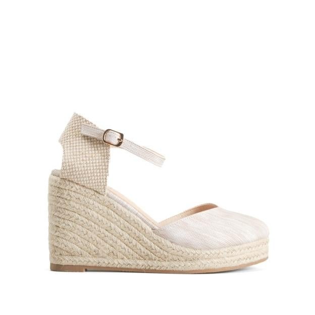 Alpargatas con cuña de Merkal, 35,99 euros.