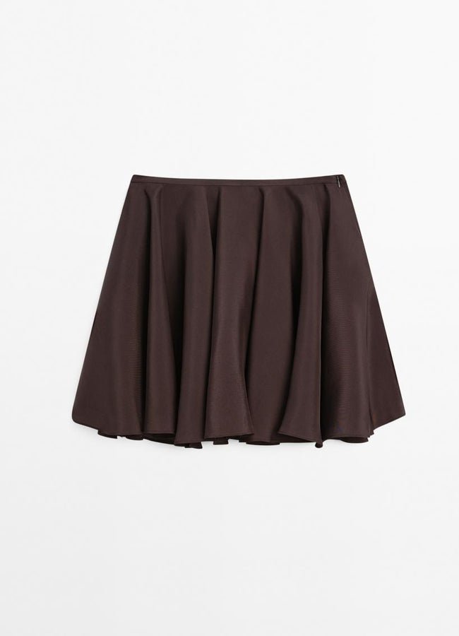 Falda corta de Massimo Dutti.