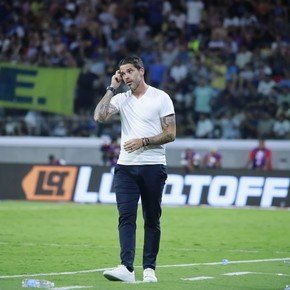 Gago, ausente en la práctica de Boca