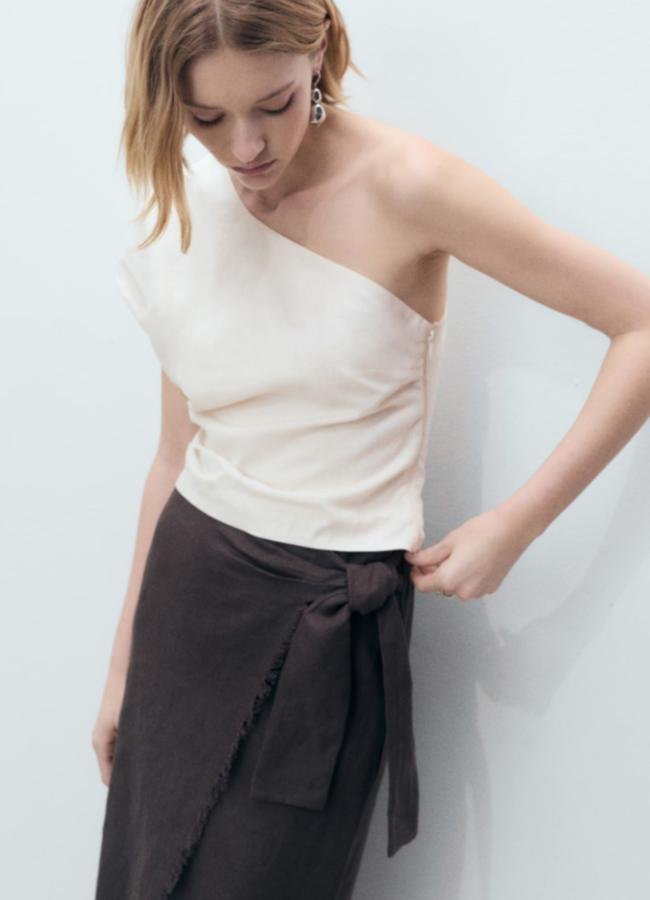 Top asimétrico (MANGO)