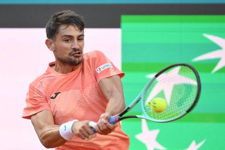 Mariano Navone se enfrentará en primera ronda de París a Brandon Nakashima.
(EFE/EPA/ALESSANDRO DI MEO)