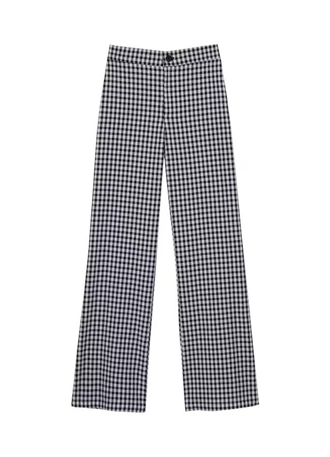 Pantalón de mujer acampanado con cuadros vichy de The Are (59,95€ en El Corte Inglés)